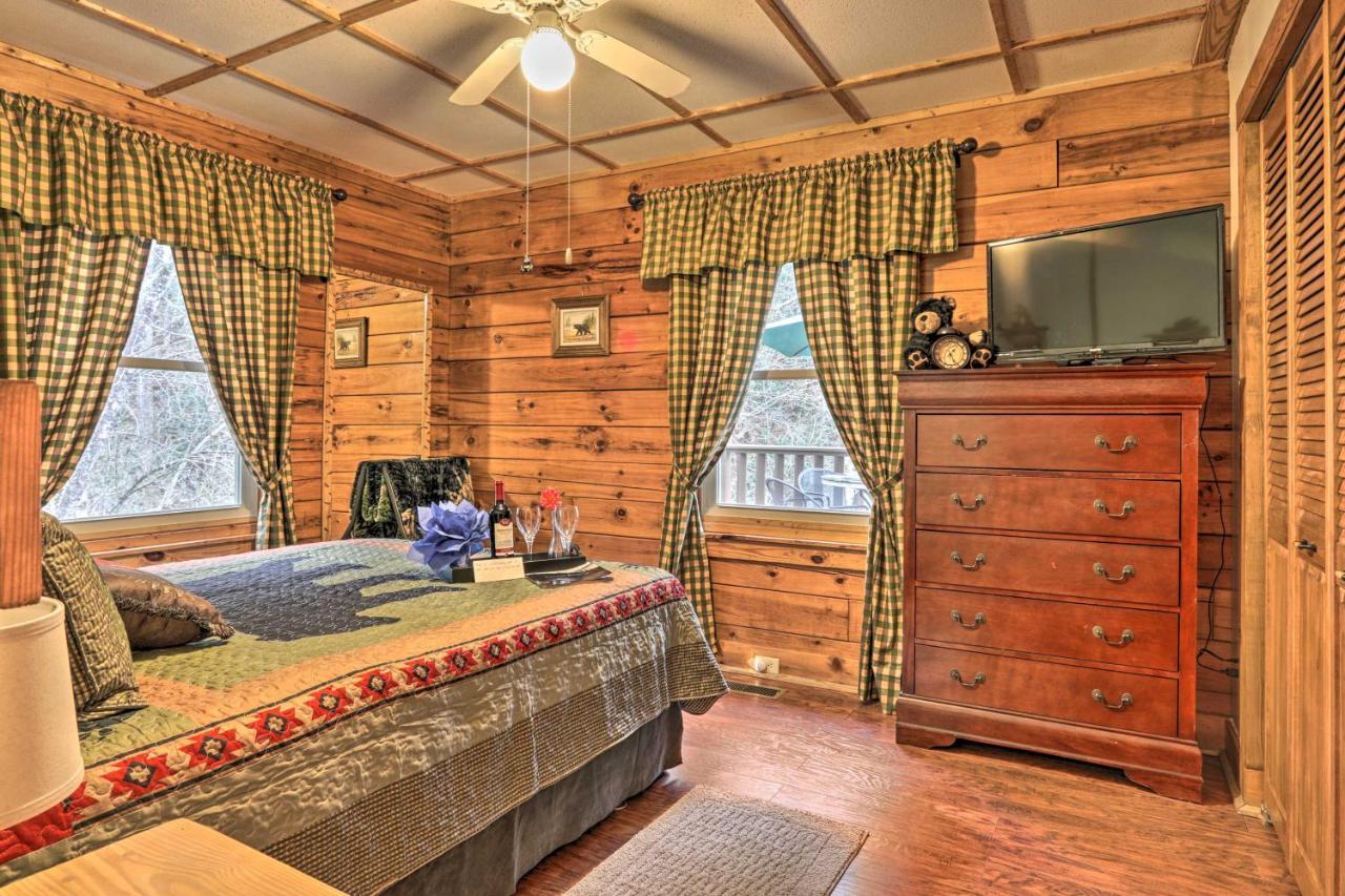 Smoky Mountain Cozy Cove Cabin Deck And Fire Pit! Cosby Bagian luar foto