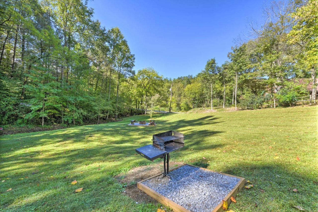 Smoky Mountain Cozy Cove Cabin Deck And Fire Pit! Cosby Bagian luar foto