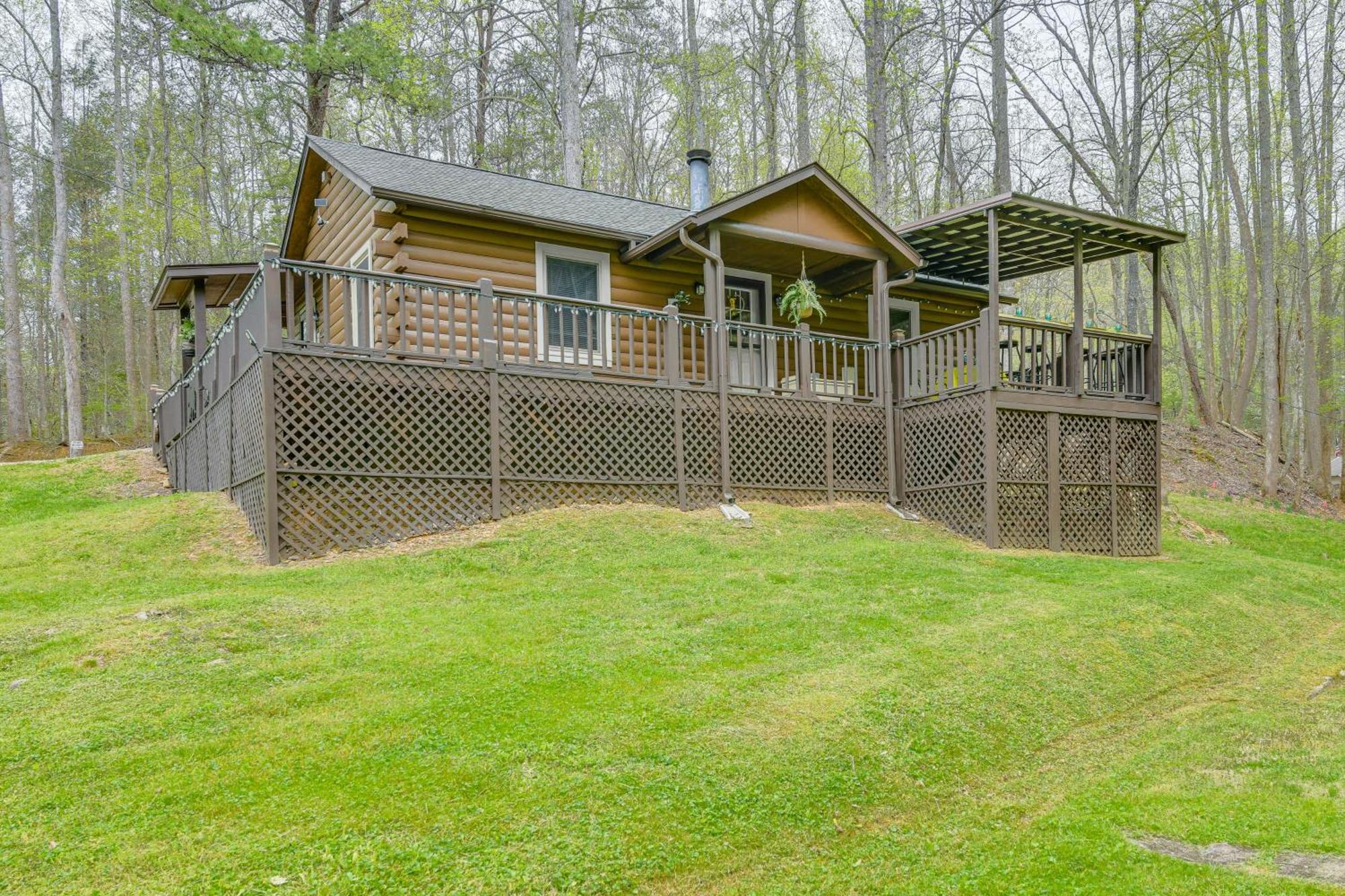 Smoky Mountain Cozy Cove Cabin Deck And Fire Pit! Cosby Bagian luar foto